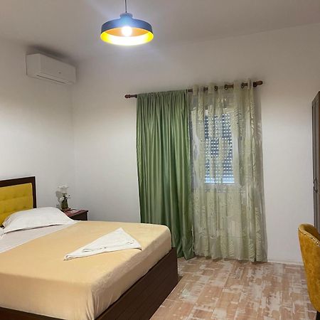 Hotel Vila C Plus Plus Berat Exterior photo