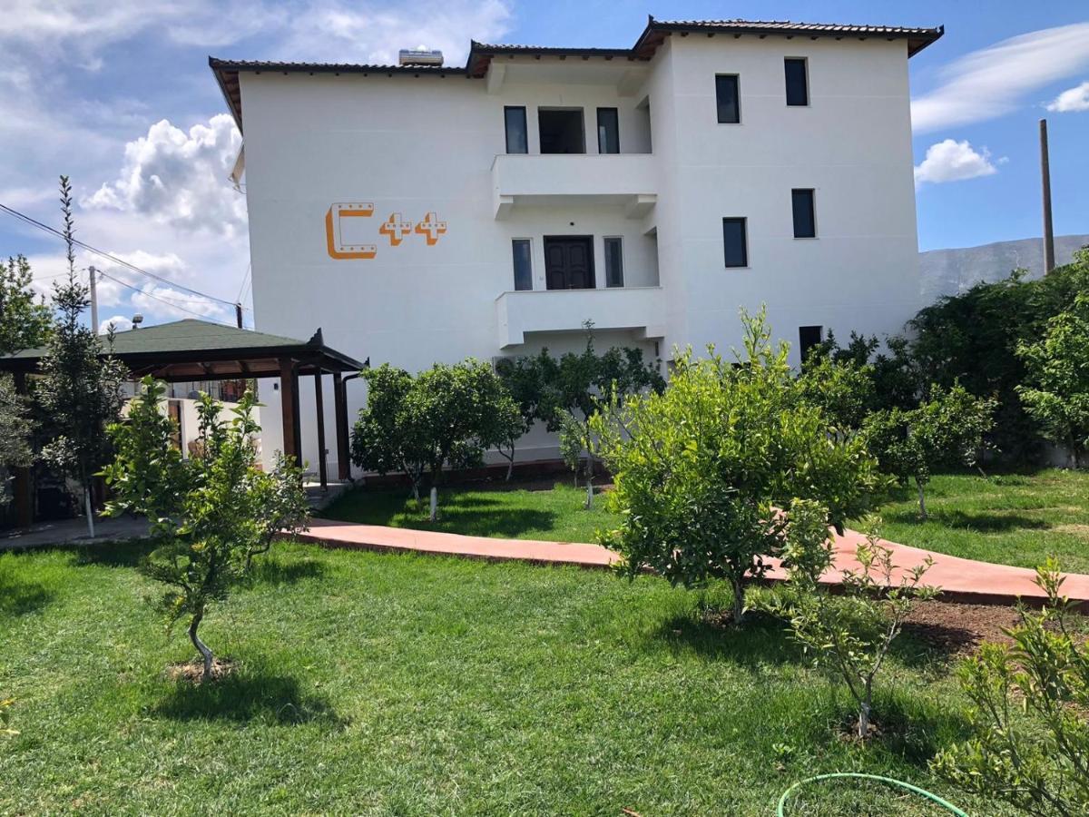 Hotel Vila C Plus Plus Berat Exterior photo