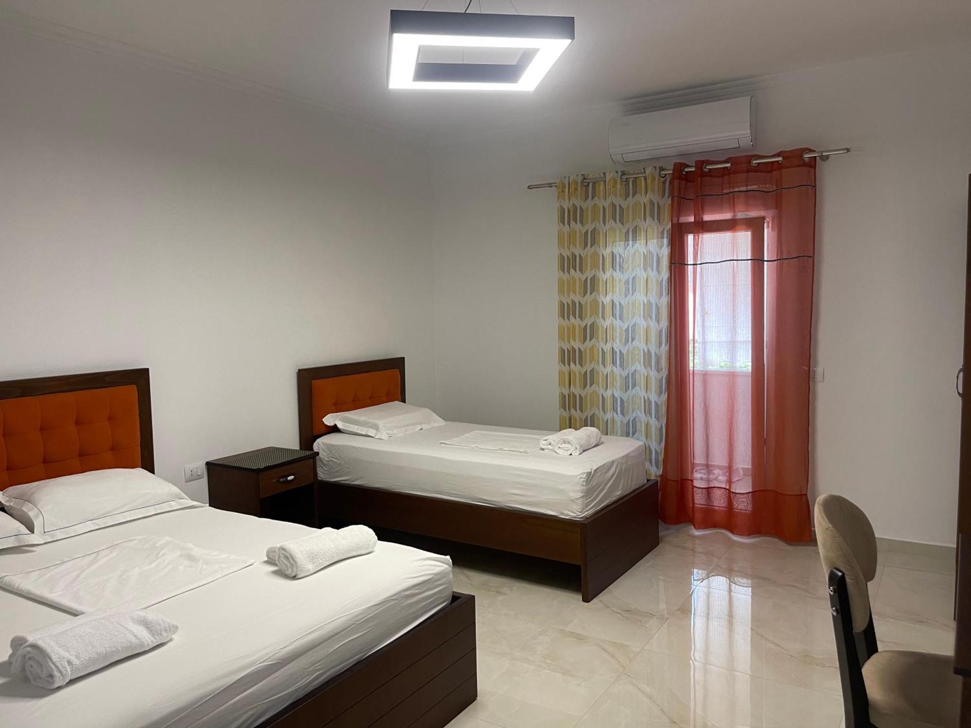 Hotel Vila C Plus Plus Berat Exterior photo